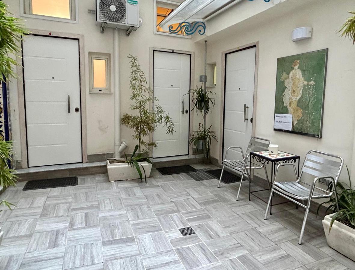Tribunali Apartments Napoli Ngoại thất bức ảnh